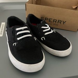 Toddler boy black Sperry Size 8